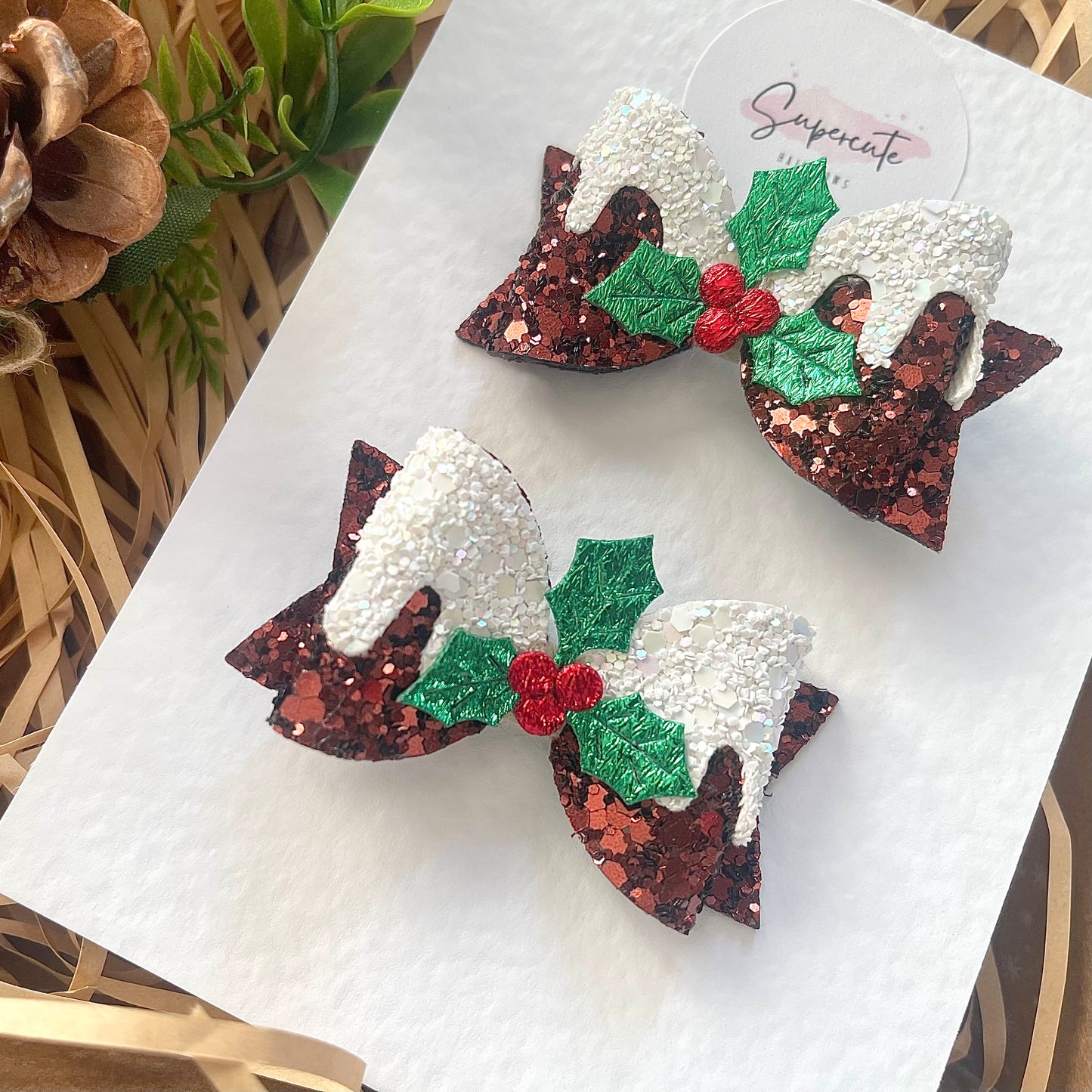Christmas Pudding Mini Pigtail Bows