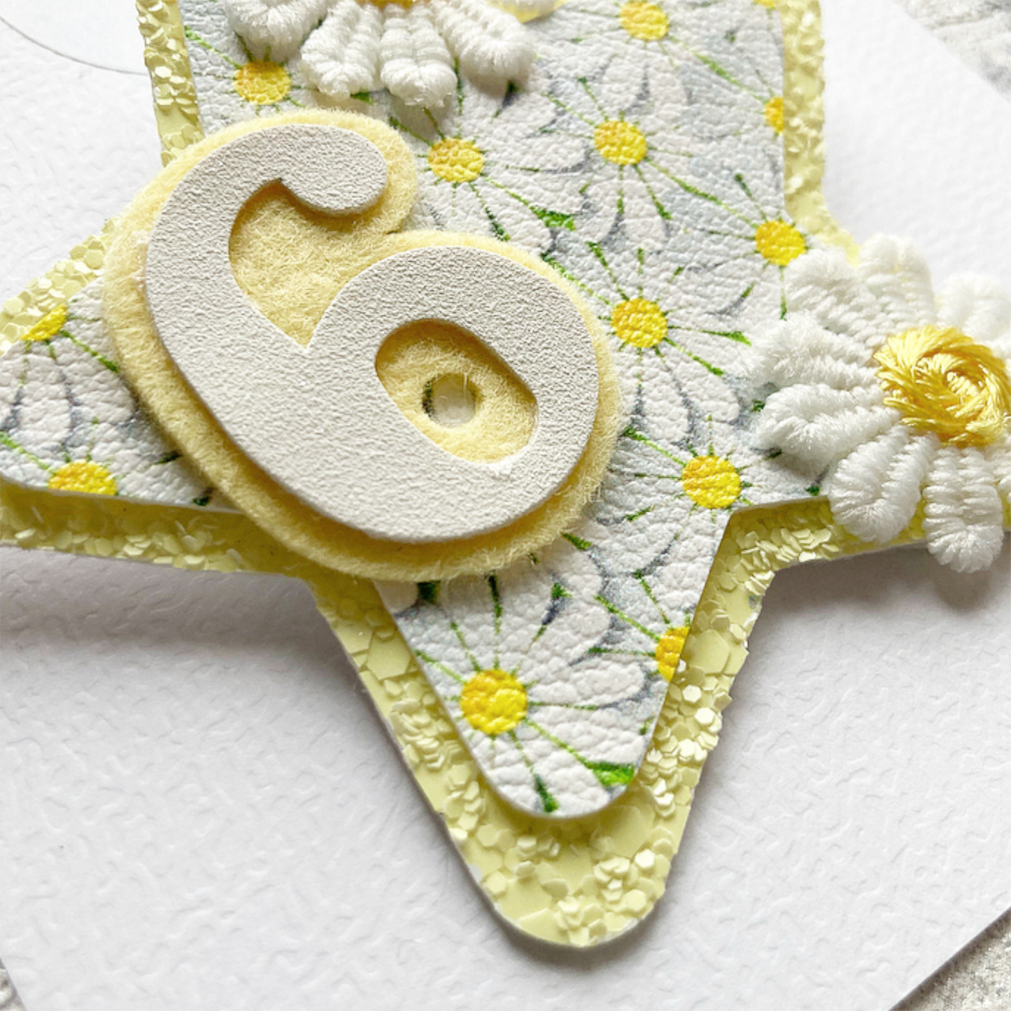Darling Daisy Luxury Birthday Badge
