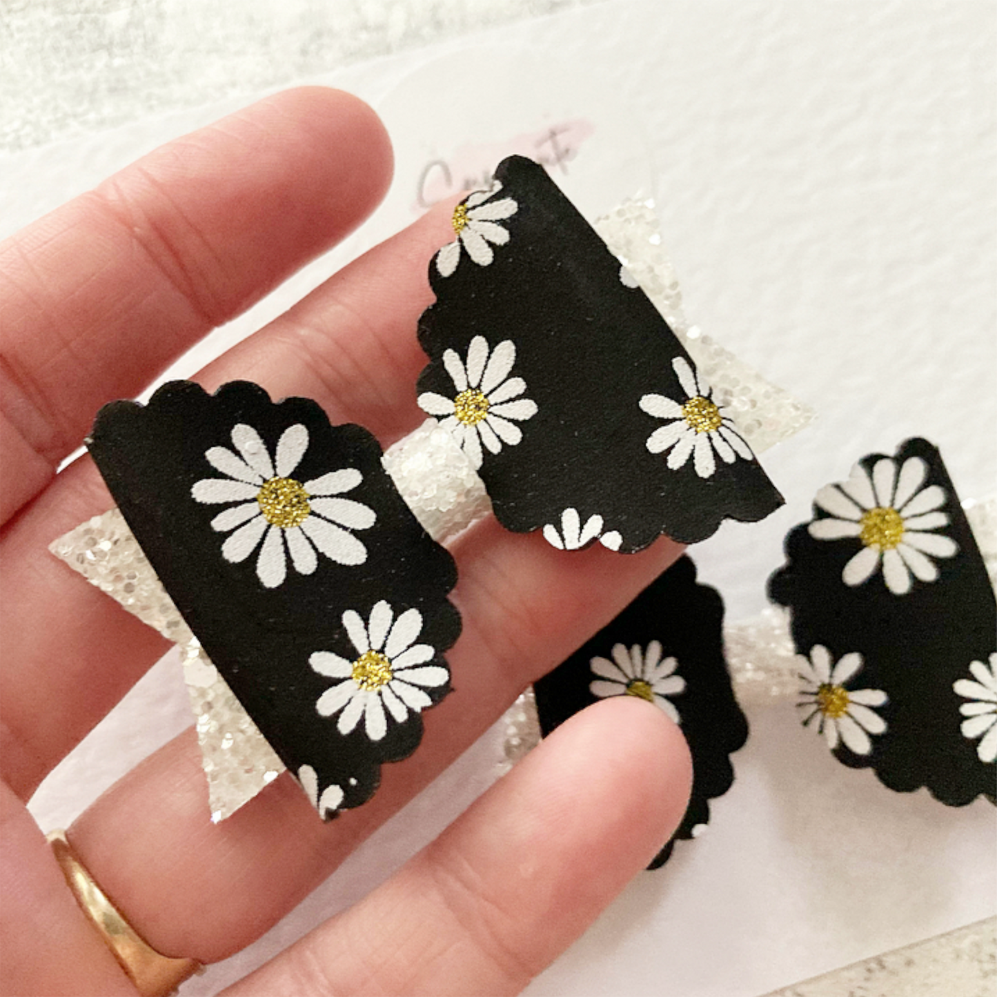 Black Daisy Mini Pigtail Bows